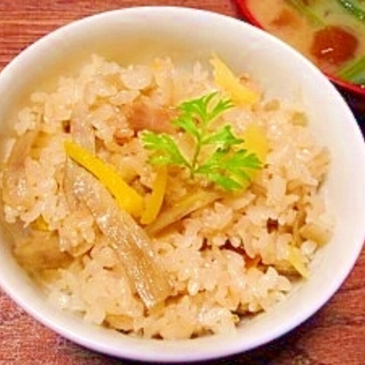 ゴマ油香る☆鶏ゴボウご飯